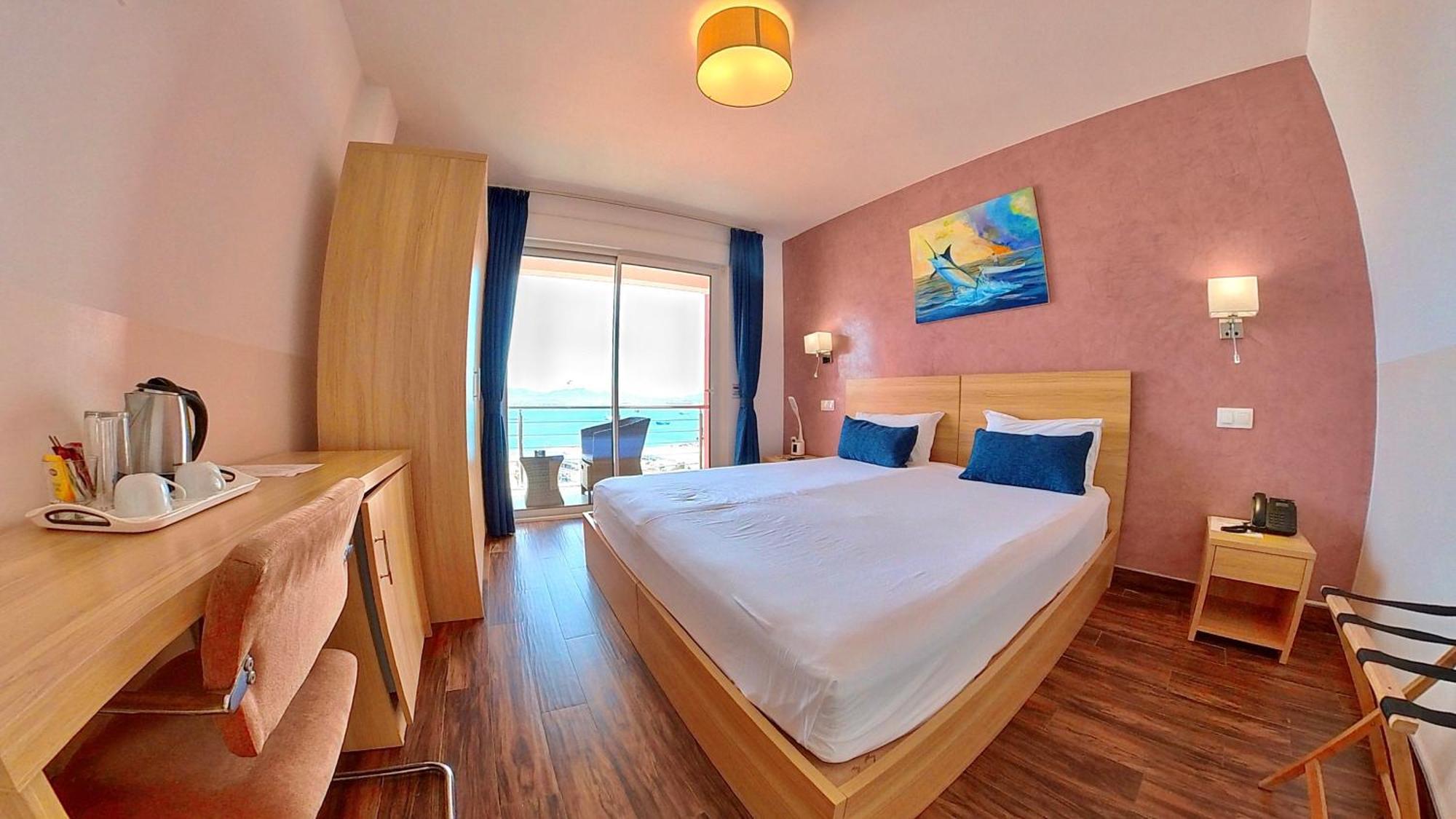 Blue Marlin Hotel Mindelo Eksteriør billede